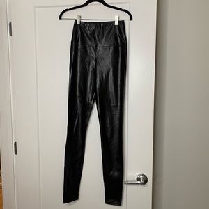 Aritzia Wilfred Free Daria Pant. Worn once.